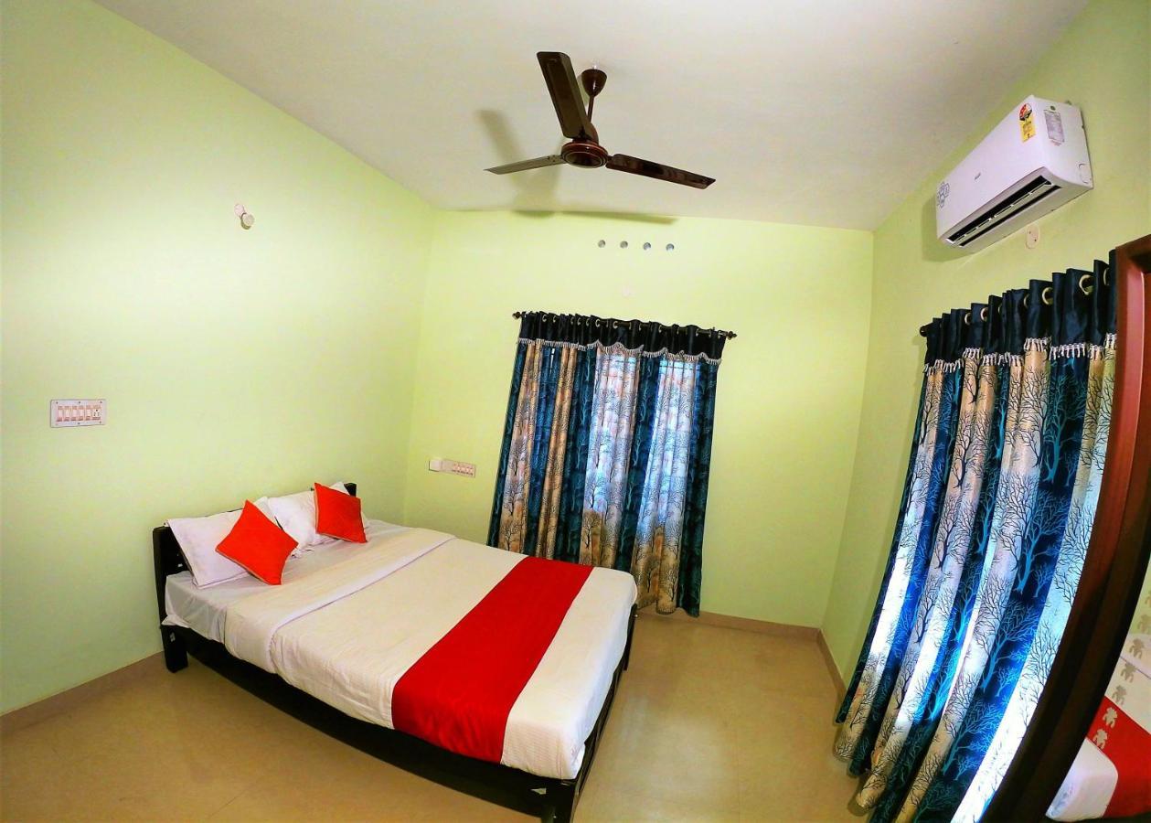Shalom Palace Kochi Exterior photo