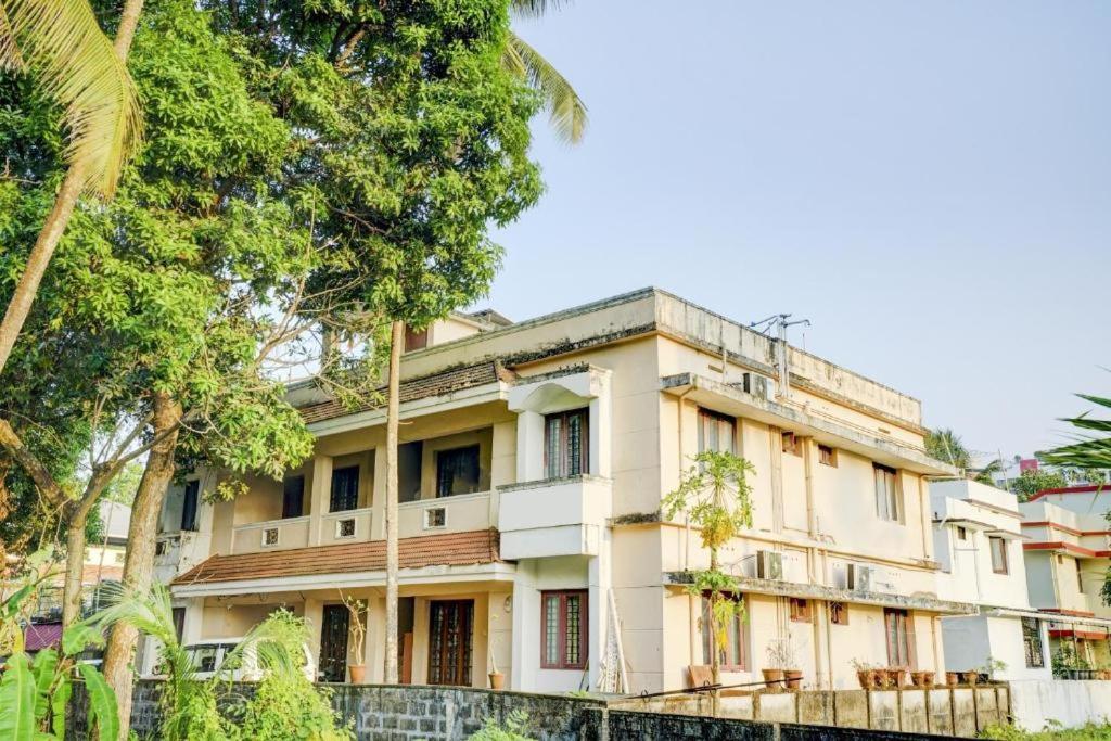 Shalom Palace Kochi Exterior photo