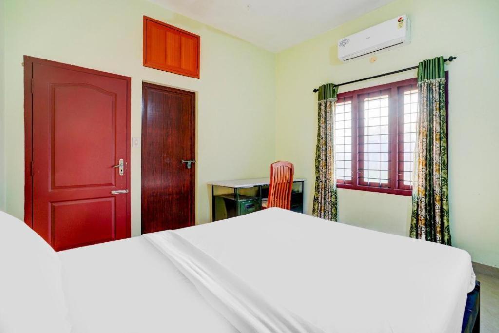 Shalom Palace Kochi Exterior photo